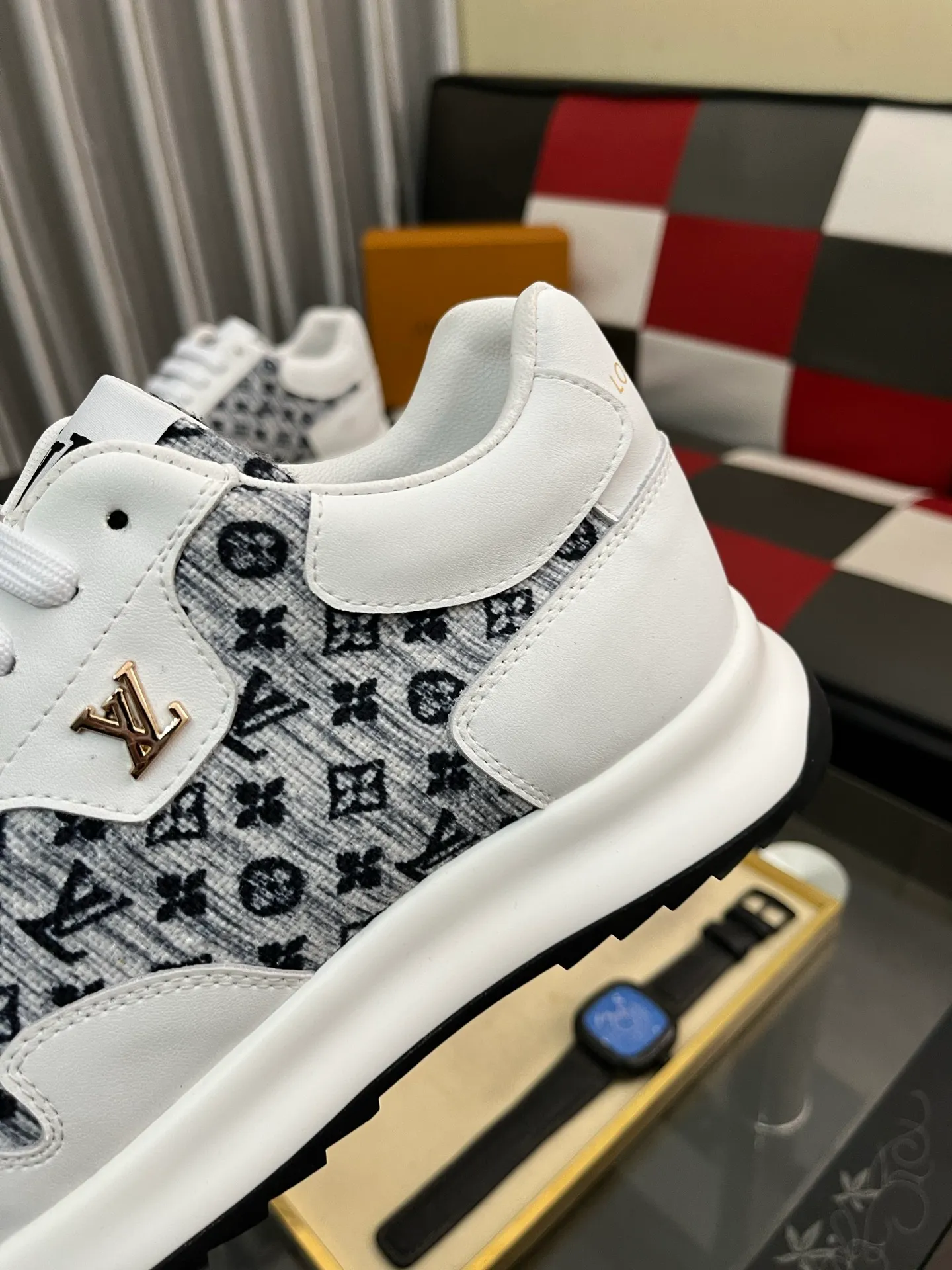 Men's shoes 💰438⌚️⌚️LV Louis Vuitton. The latest fashionable casual shoes are popular in physical stores. New spring and summer comfortable imported custom original cowhide, unique jacquard fabric element design. With sheepskin lining, Lv original bottom, [sun][sun] high-end packaging and high quality💪Details determine the quality, you can enter and exit the counter at will, welcome to compare🇮🇹Number of sizes 38-443️⃣Color options available